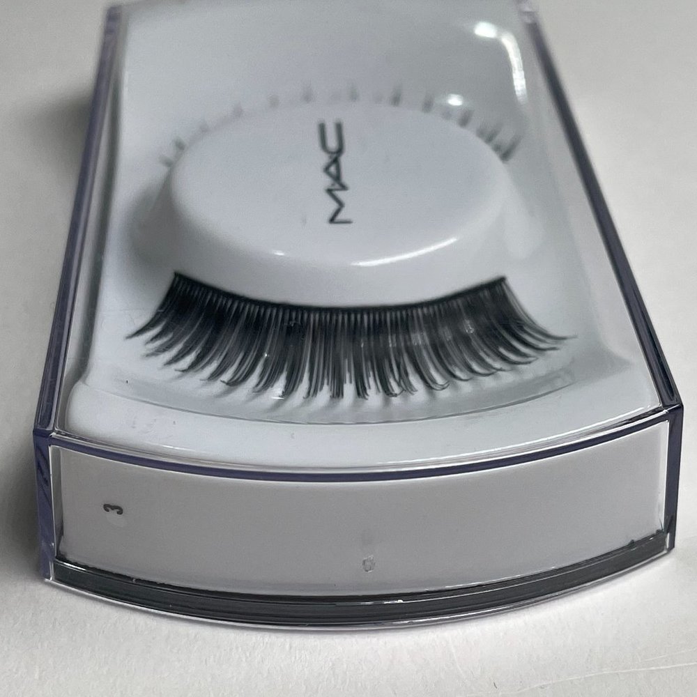 MAC False Lashes #3 - Picture 2 of 2